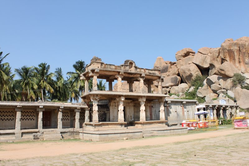 India 2010 - Hampi - Hampi Main Bazaar